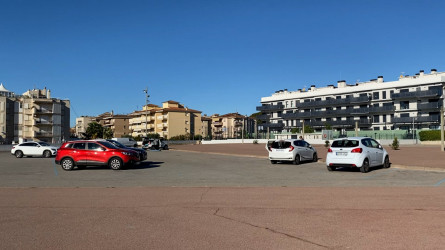 Aparcament al barri de Les Salines