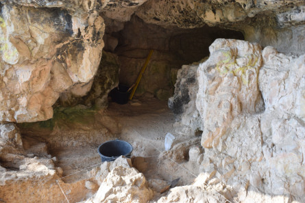 Interior de la cova