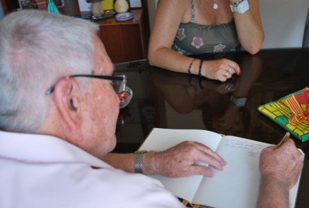 Salvador Estalell Signatura Llibre Honor 2