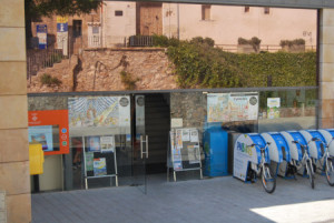Façana del Centre Social Joan Roig i Piera