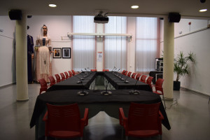 Sala de plens buida